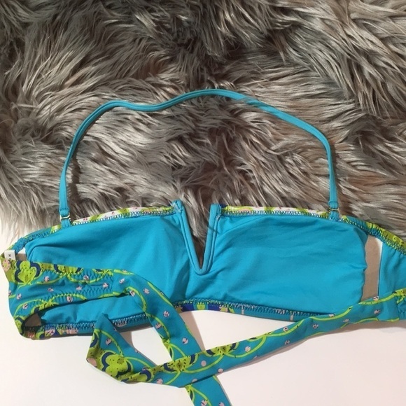 Trina Turk Woodblock Floral Bandeau Bikini top - Picture 4 of 8